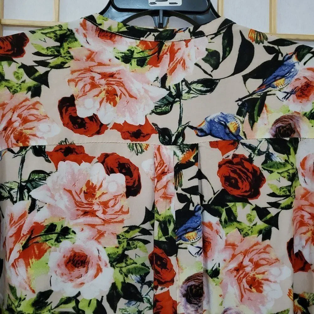 Umgee Floral Bell Sleeve Blouse Sz S - Picture 8 of 8